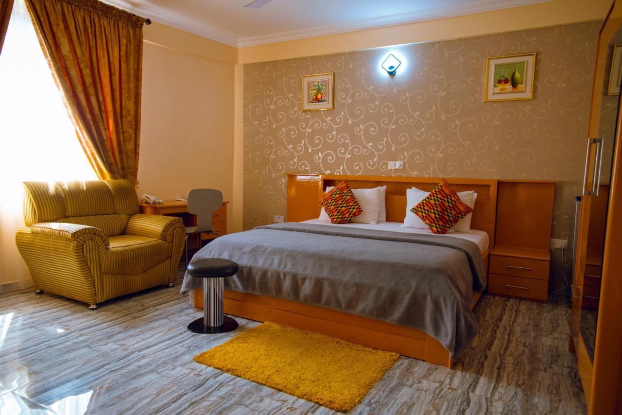 Exotic Palace Hotel 特马 外观 照片