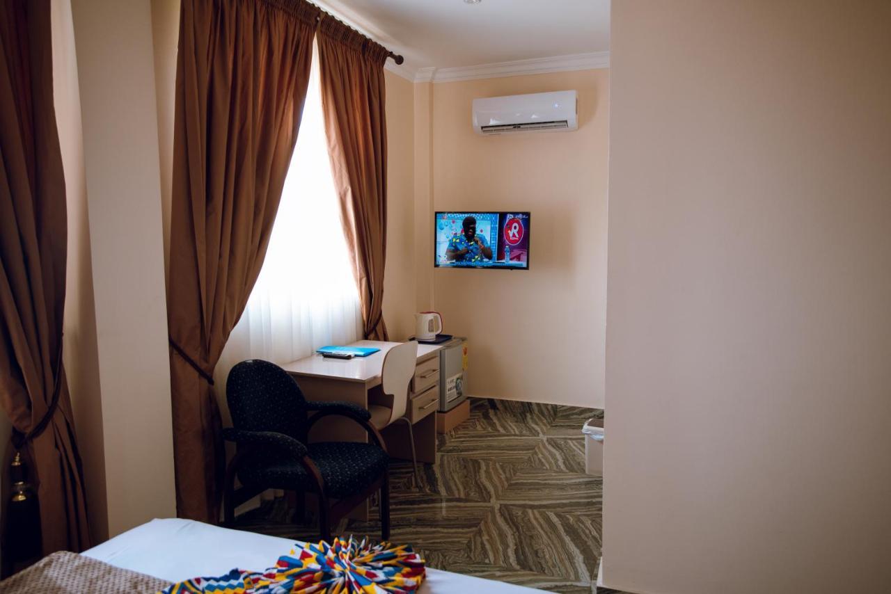 Exotic Palace Hotel 特马 外观 照片